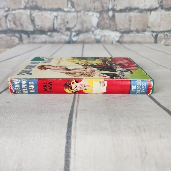 2/$25 Vintage 1955 Susan's Helping Hands By Jane Shaw Hardcover Novel - Picture 4 of 11